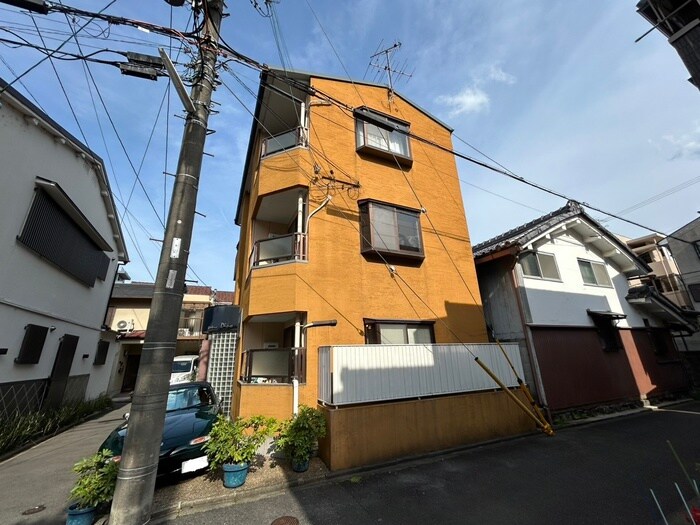 レジデンスディノの物件外観写真