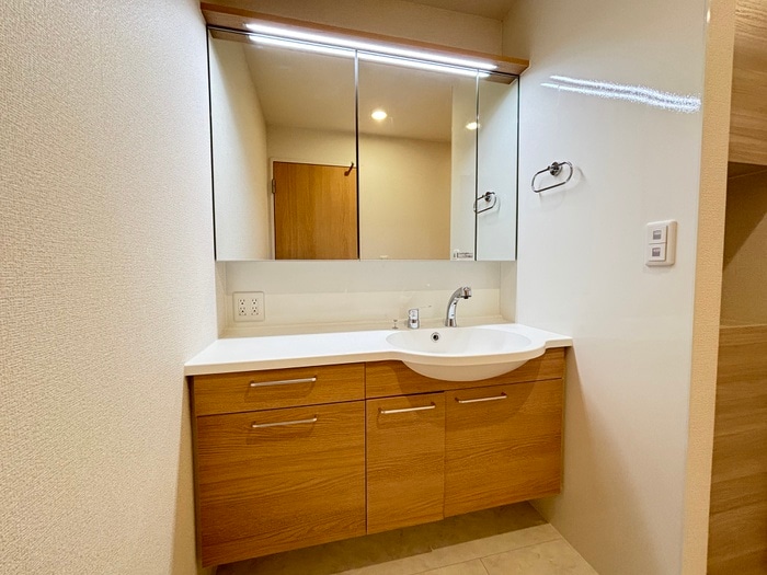 物件内観写真12　(洗面)