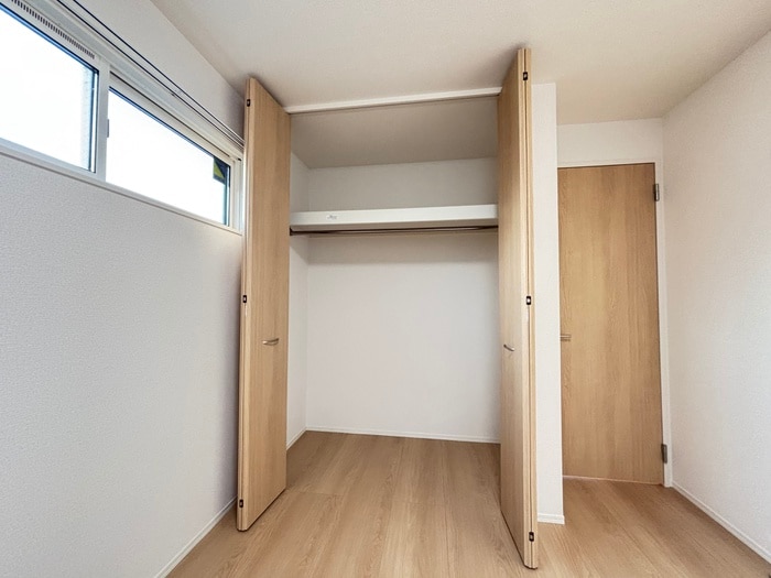 物件内観写真13　(収納)