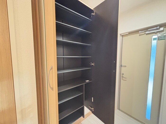 物件内観写真16　(靴箱)