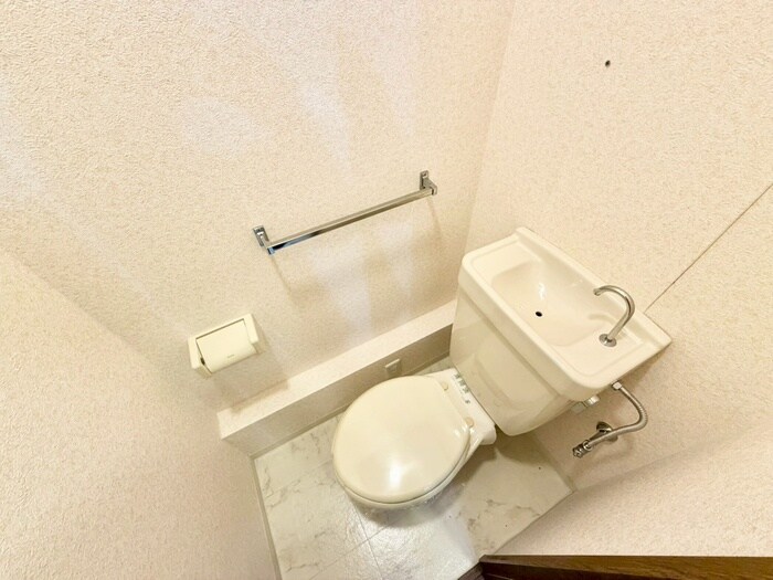 物件内観写真11　(トイレ)