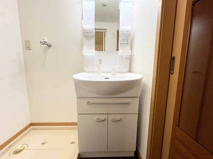 物件内観写真11　(洗面)