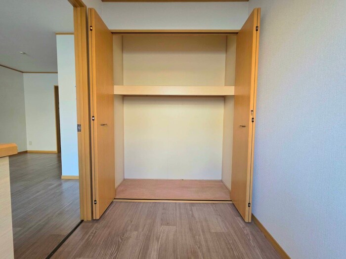 物件内観写真21　(収納)