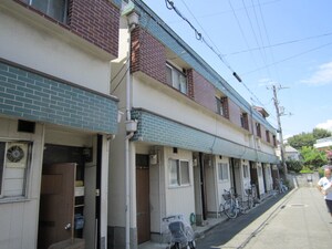 ＪＳ豊中Ｂ棟外観写真