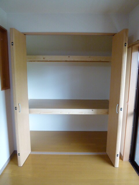 物件内観写真15　(収納)