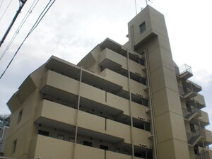 メゾン川端外観写真