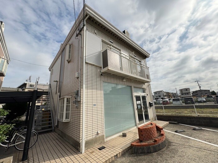 物件外観写真2　(外観写真)