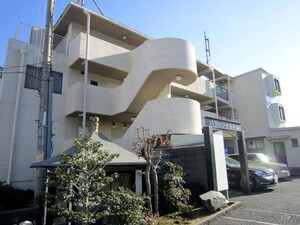 パラッツオ西岡本外観写真