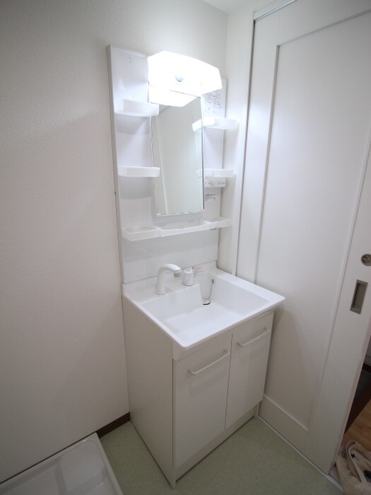 物件内観写真8　(洗面)