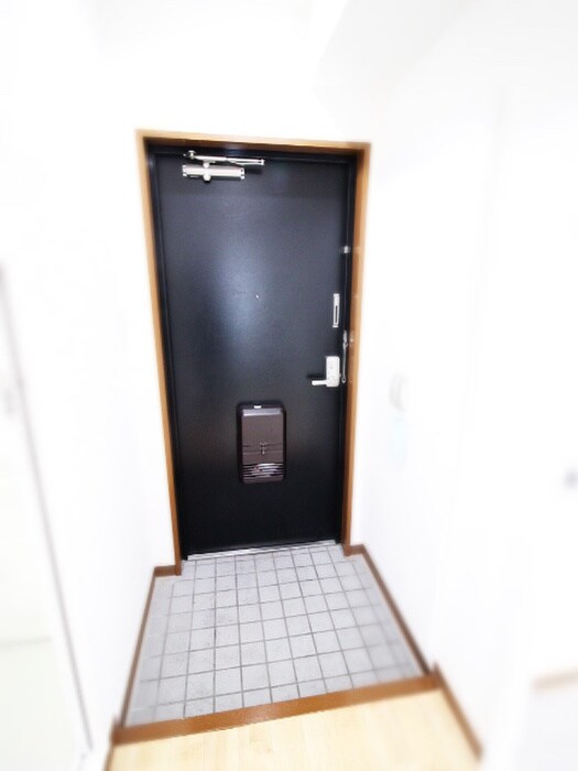 物件内観写真13　(玄関)