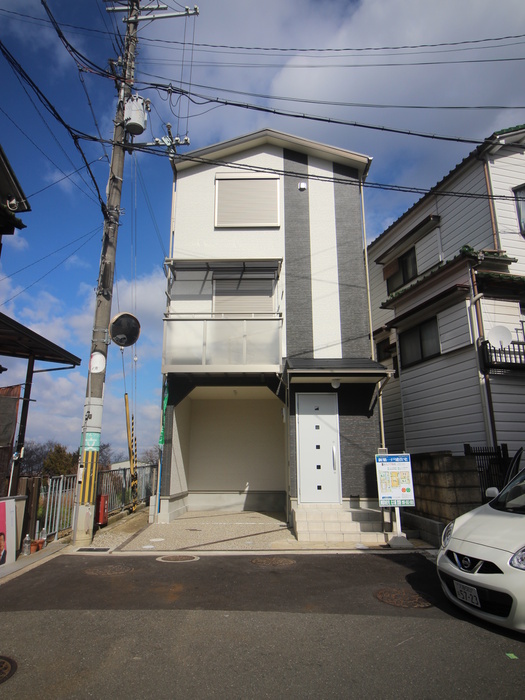 東大阪市横小路町１丁目貸家