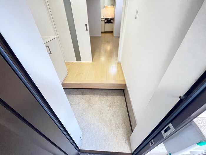 物件内観写真15　(玄関)