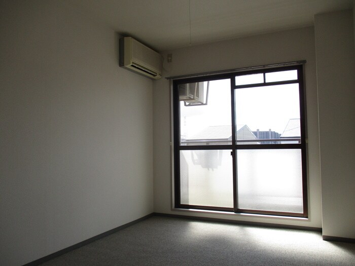 物件内観写真10　(居室)