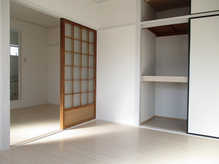 物件内観写真6　(居室)