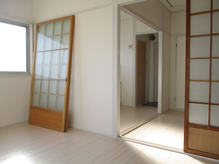 物件内観写真7　(居室)