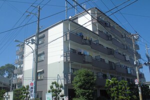 第１フラットリバーハイツ外観写真