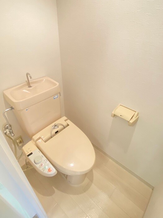 物件内観写真11　(トイレ)