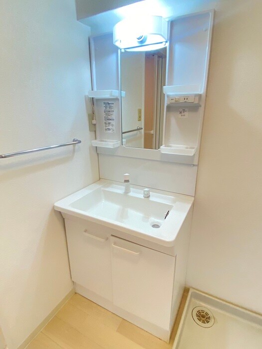 物件内観写真12　(洗面)