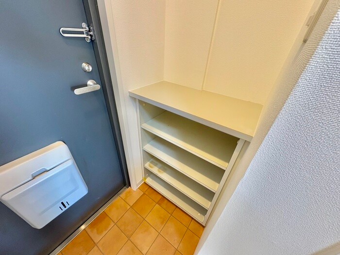 物件内観写真12　(靴箱)