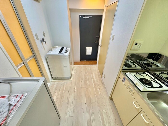 物件内観写真13　(廊下)