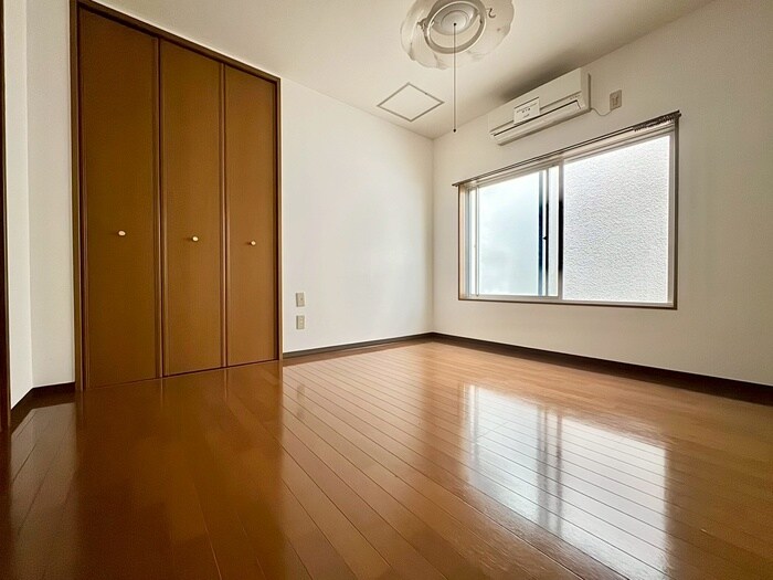 物件内観写真8　(居室)