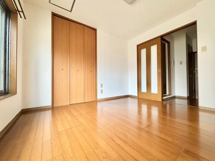 物件内観写真10　(居室)