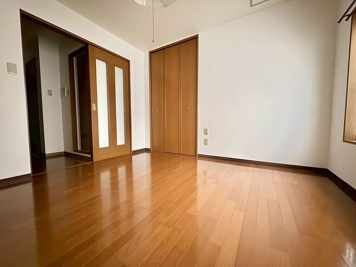 物件内観写真10　(居室)