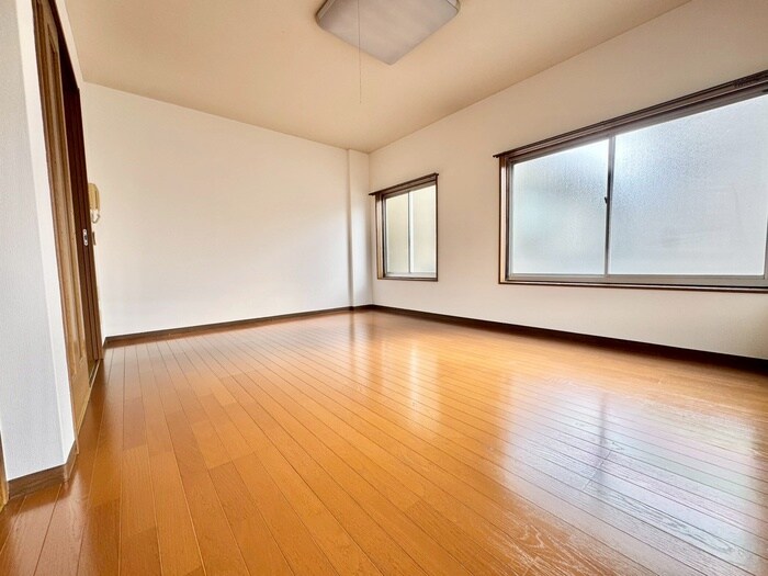 物件内観写真10　(居室)