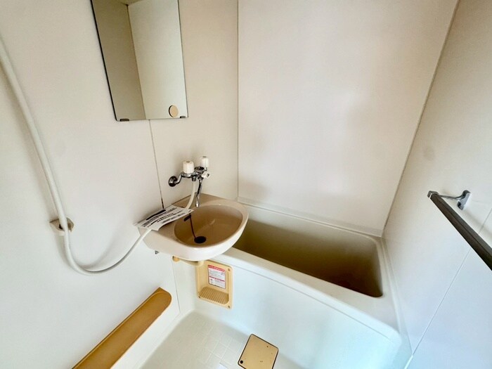 物件内観写真12　(バス／シャワールーム等)