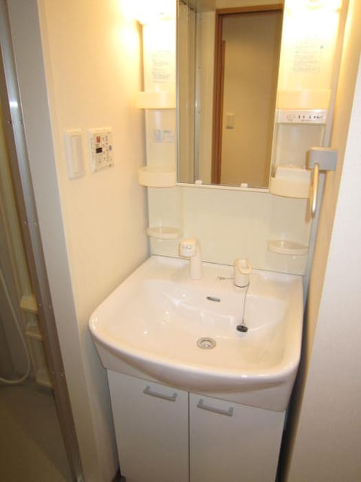 物件内観写真10　(洗面)