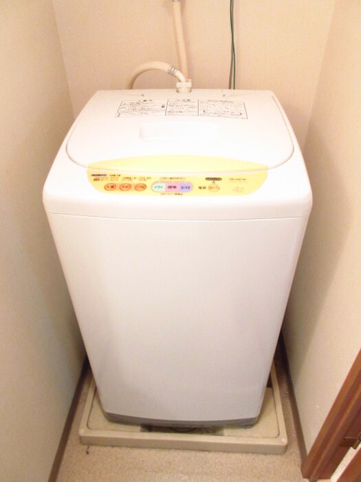 物件内観写真15　(洗濯機置場)