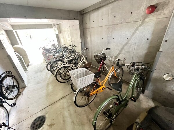 駐輪場