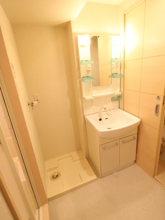 物件内観写真18　(洗濯機置場)