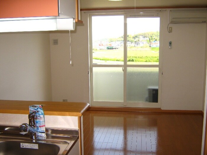 物件内観写真9　(居室)