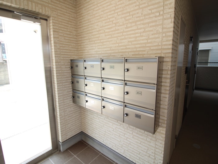 物件外観写真4　(建物設備)