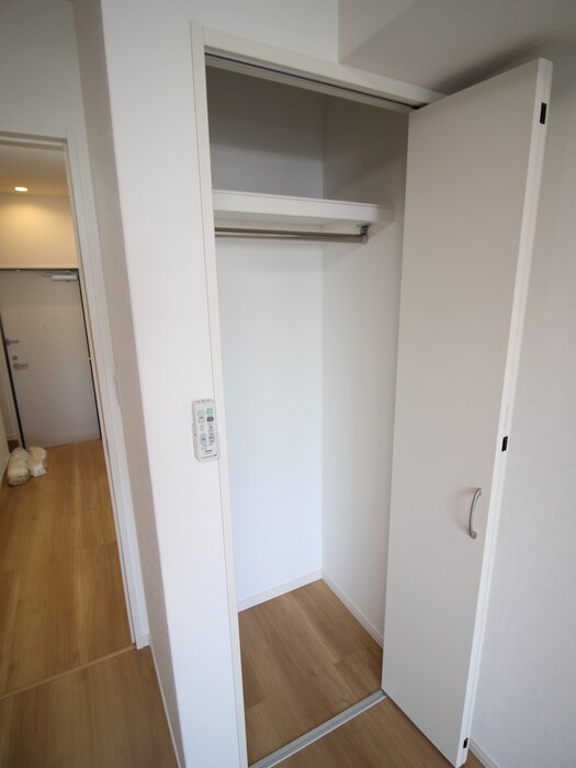 物件内観写真10　(収納)