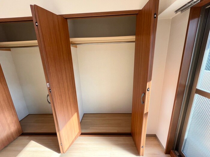 物件内観写真12　(収納)