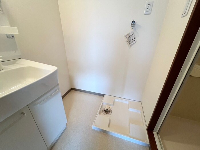 物件内観写真19　(洗濯機置場)