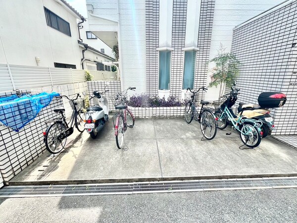 駐輪場
