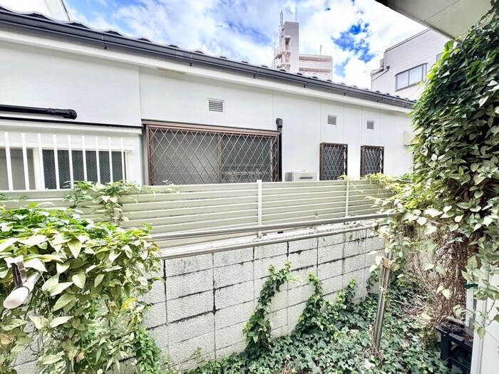 物件内観写真16　(室内からの展望)