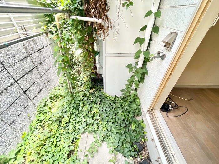 物件内観写真20　(洗濯機置場)