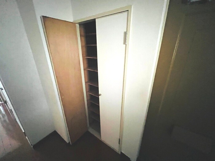 物件内観写真15　(靴箱)