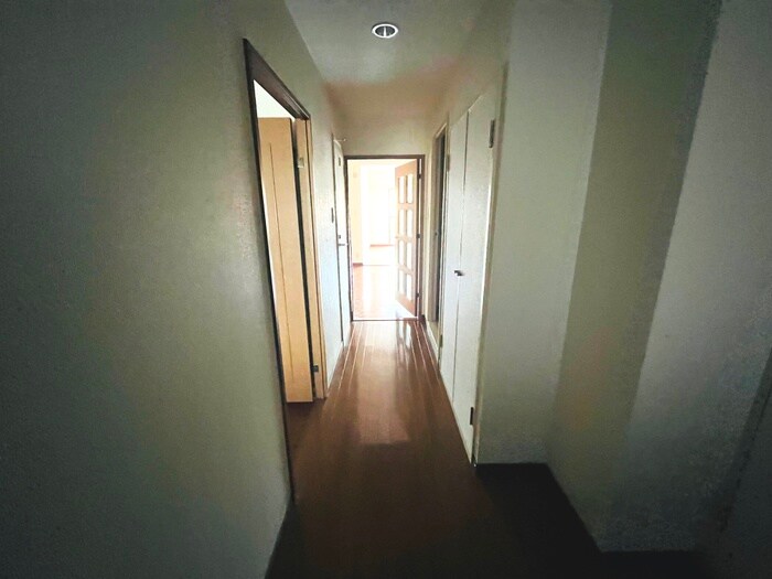 物件内観写真16　(廊下)