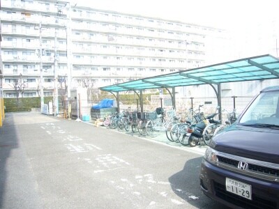 物件外観写真2　(駐輪場)