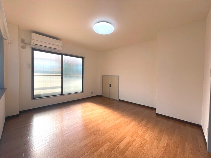 物件内観写真6　(居室)