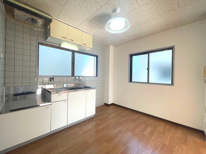 物件内観写真7　(居室)