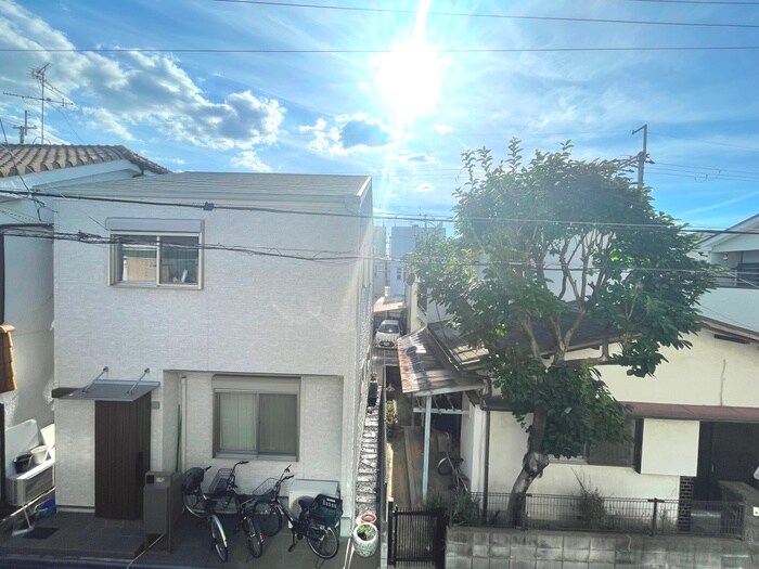 物件内観写真18　(室内からの展望)