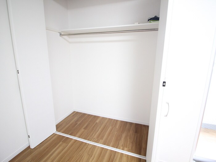 物件内観写真18　(収納)