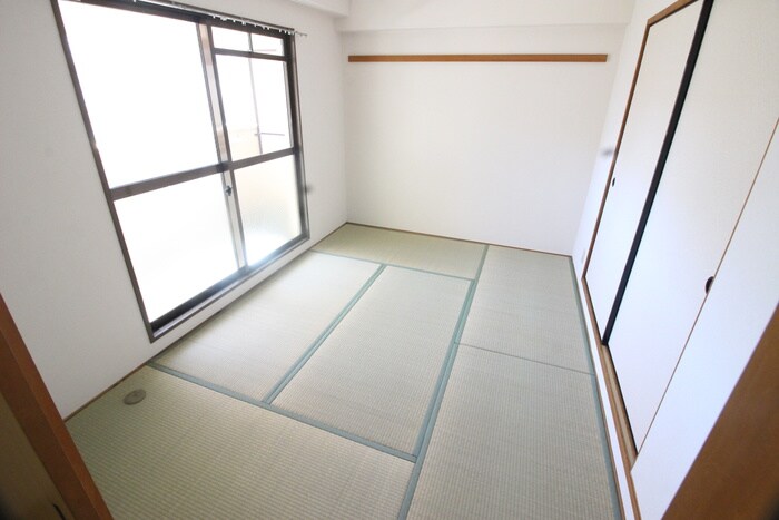 物件内観写真14　(居室)