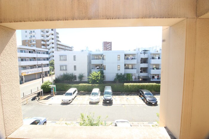 物件内観写真16　(室内からの展望)